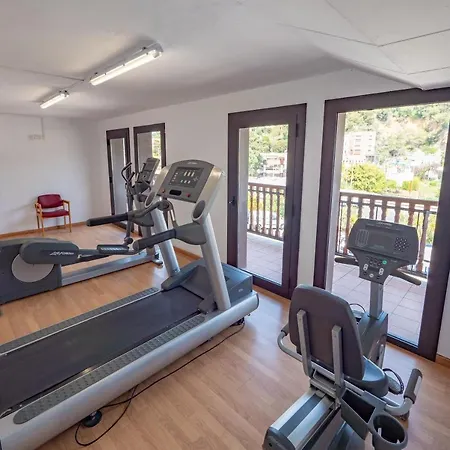 Vakantiehuis 94 With Outdoor Swimmingpool