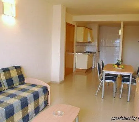 94 With Outdoor Swimmingpool 度假居 圣苏珊娜