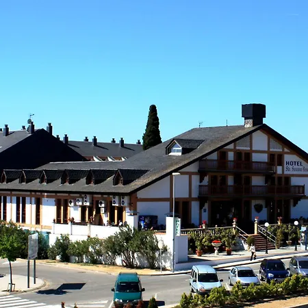 94 With Outdoor Swimmingpool *