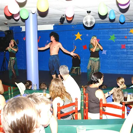 Vakantiehuis 94 With Outdoor Swimmingpool