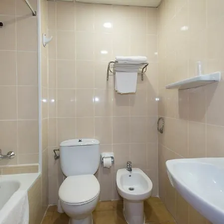 94 With Outdoor Swimmingpool