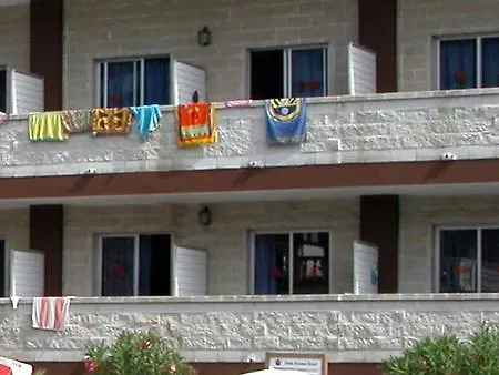 94 With Outdoor Swimmingpool