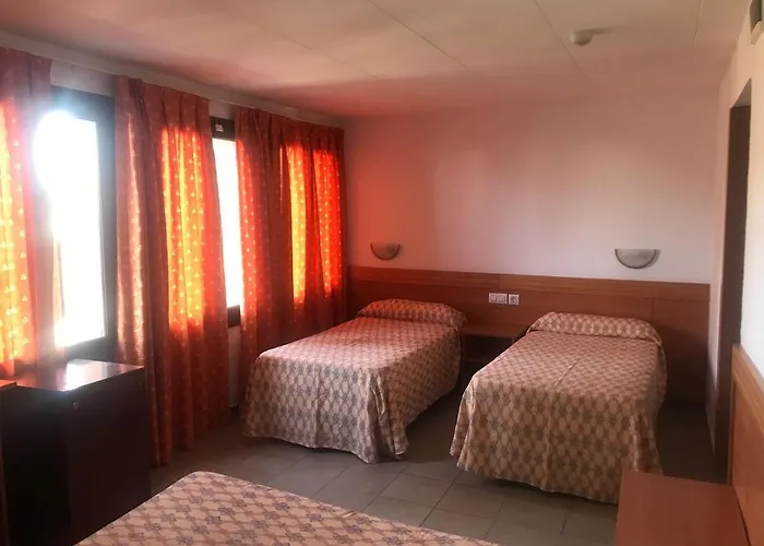 94 With Outdoor Swimmingpool Дом отдыха