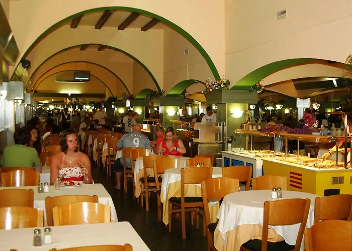 94 With Outdoor Swimmingpool Дом отдыха