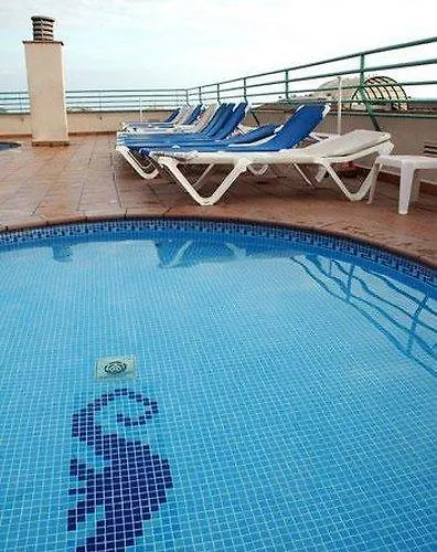 94 With Outdoor Swimmingpool Дом отдыха *
