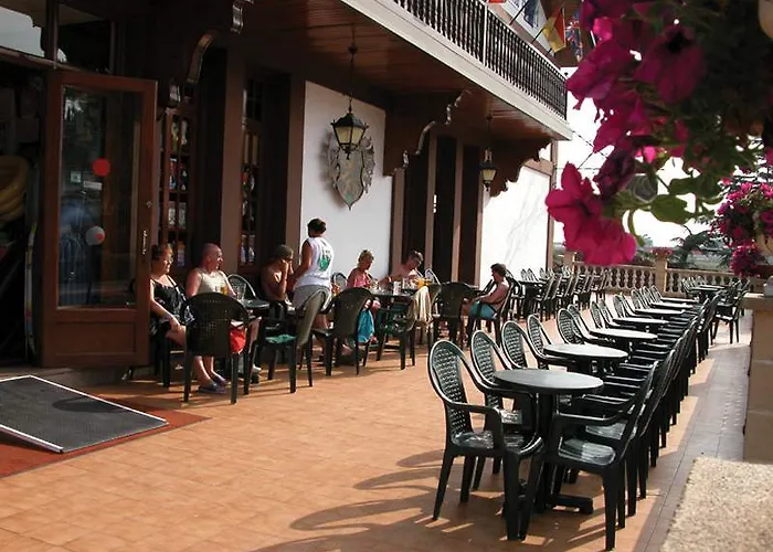 94 With Outdoor Swimmingpool Дом отдыха