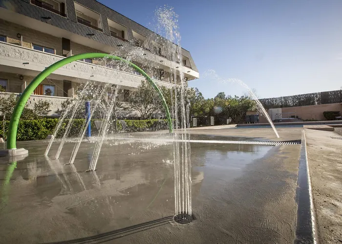 Дом отдыха 94 With Outdoor Swimmingpool Санта-Сусанна