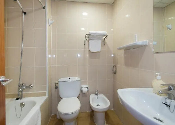 94 With Outdoor Swimmingpool